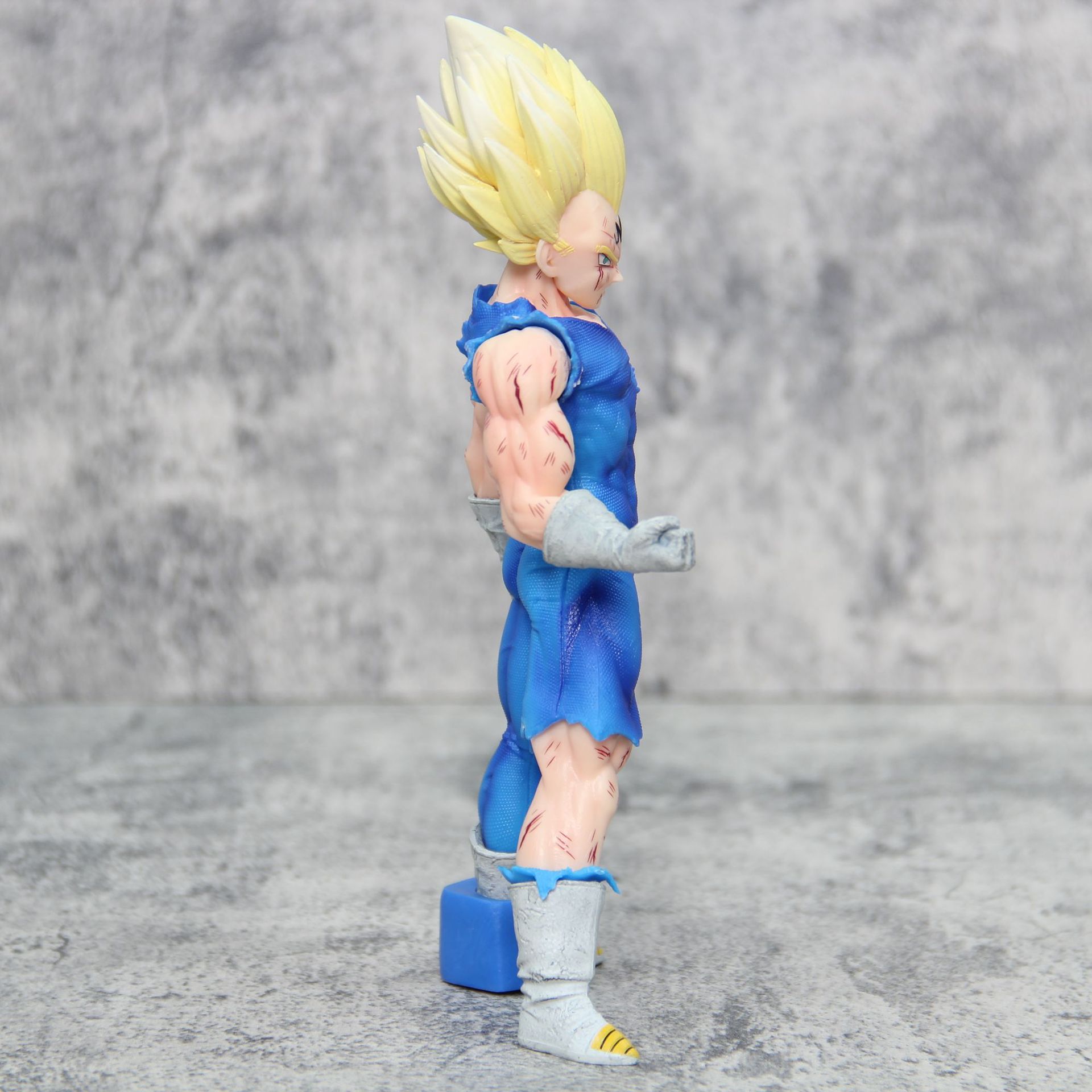 Dragon Ball Z Super Saiyan Pri - Model Kit Vegito 评论和价格