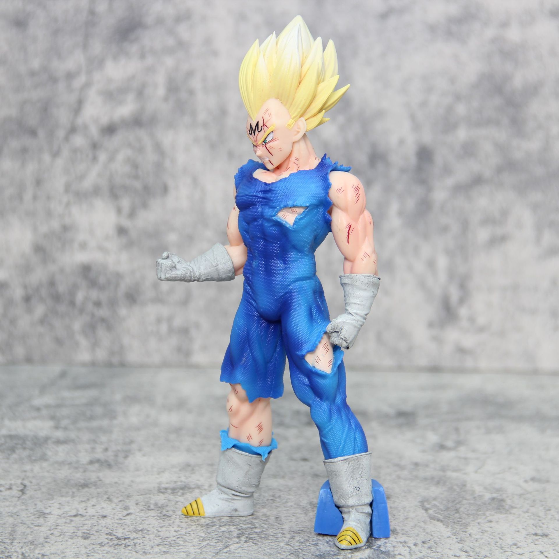 Dragon Ball Z Super Saiyan Pri - Model Kit Vegito 评论和价格