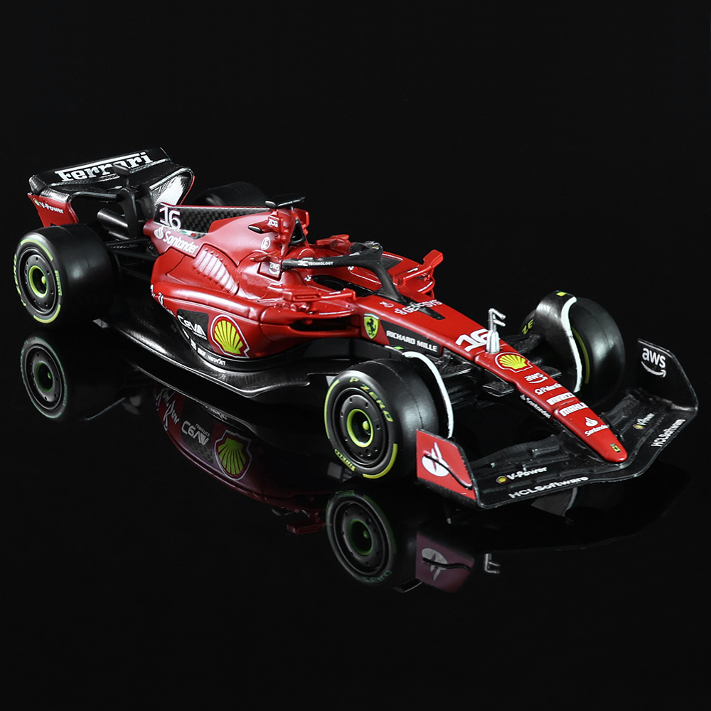 Bburago 1:43 NEW 2023 F1 Scude - Model Kit Ferrari 评论和价格